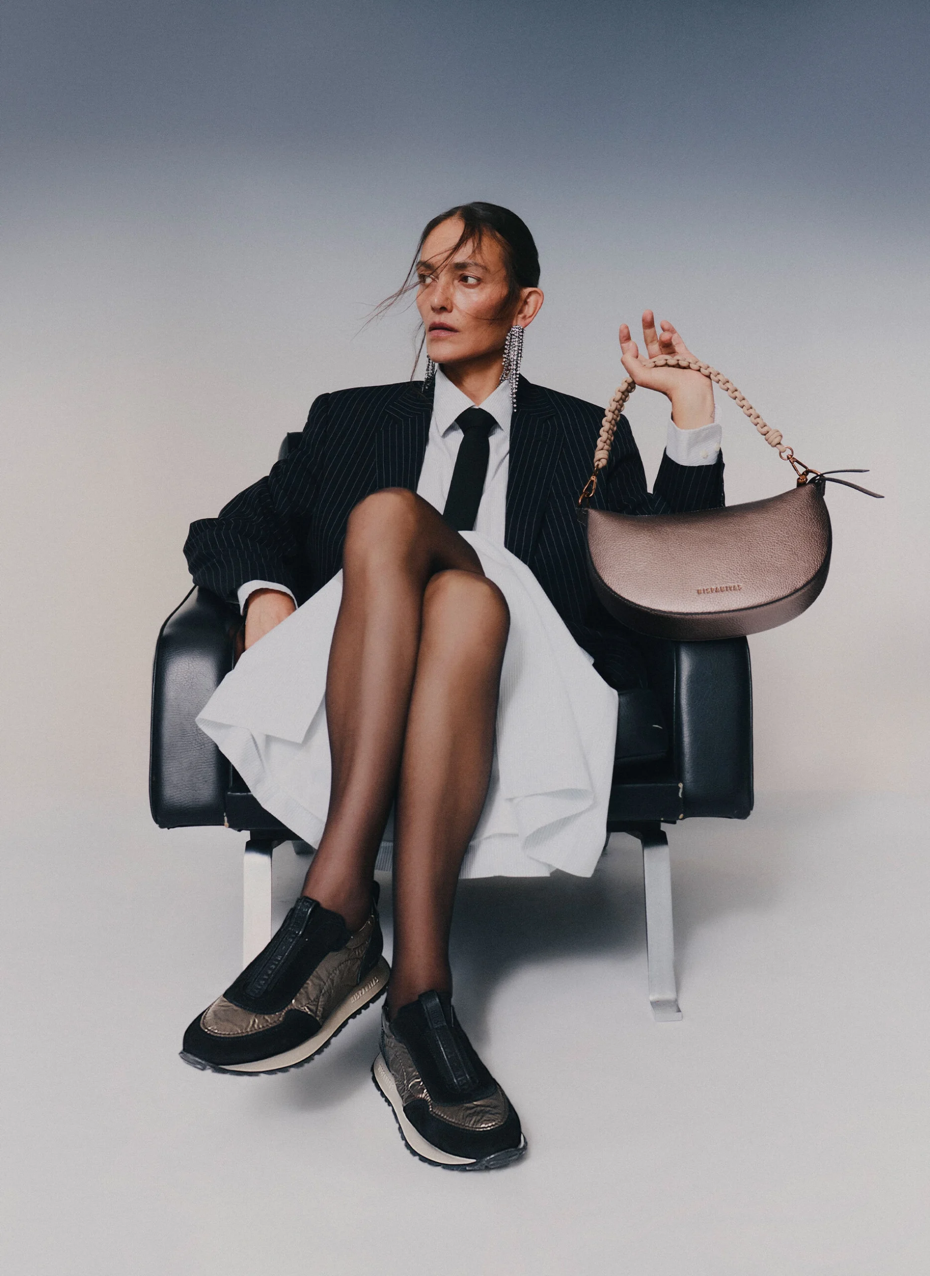 Deportivos Negro Taupe Hi254222 8445716797639 2 1900x2607